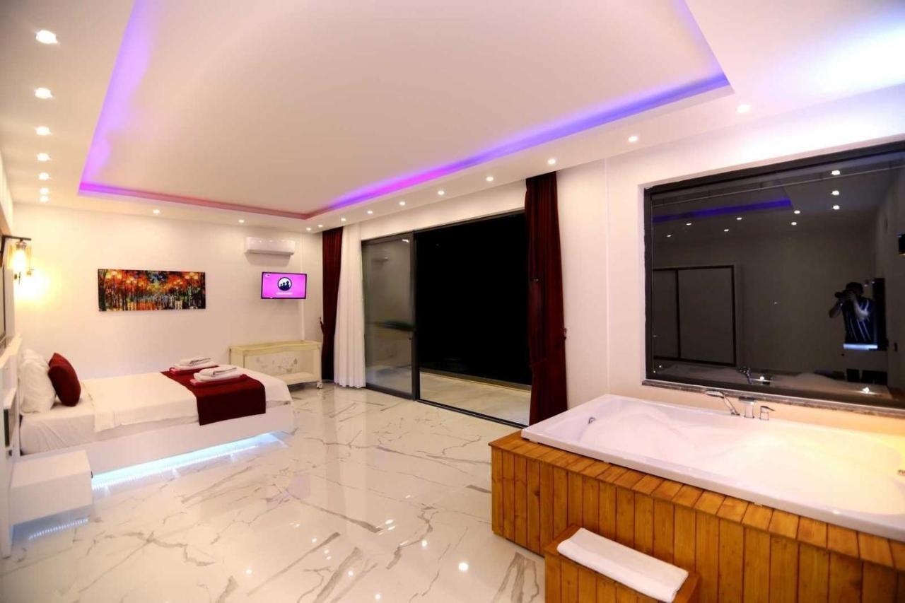 Villa Lycian-Kalkan 3 Bedroom-2 Jakuzzies-Sauna-Turkish Hamam-Huge Private Pool And Lovely Garden Kas Exterior photo