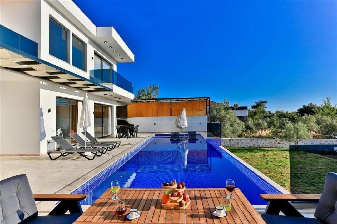 Villa Lycian-Kalkan 3 Bedroom-2 Jakuzzies-Sauna-Turkish Hamam-Huge Private Pool And Lovely Garden Kas Exterior photo